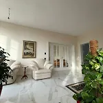 Briart Apartamento *
