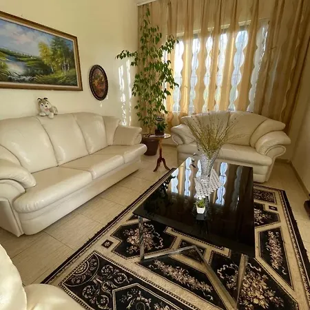 Vila Briart Durrës