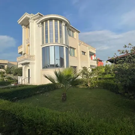 Vila Briart * Durres