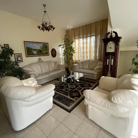 Vila Briart Durres