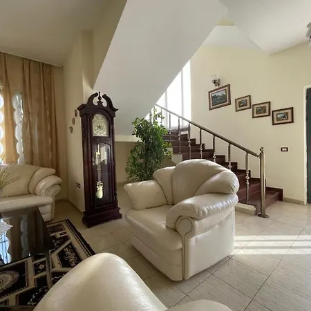 Vila Briart Apartment Durres