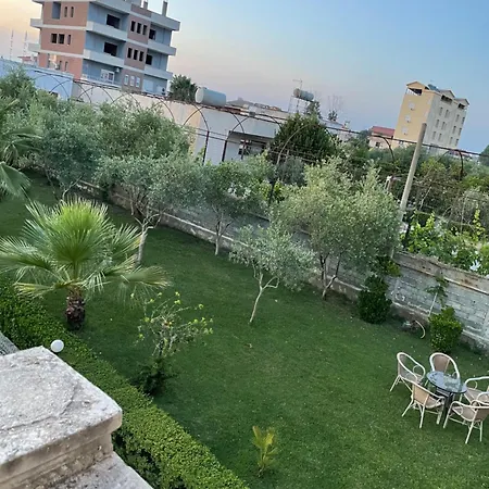 Vila Briart *